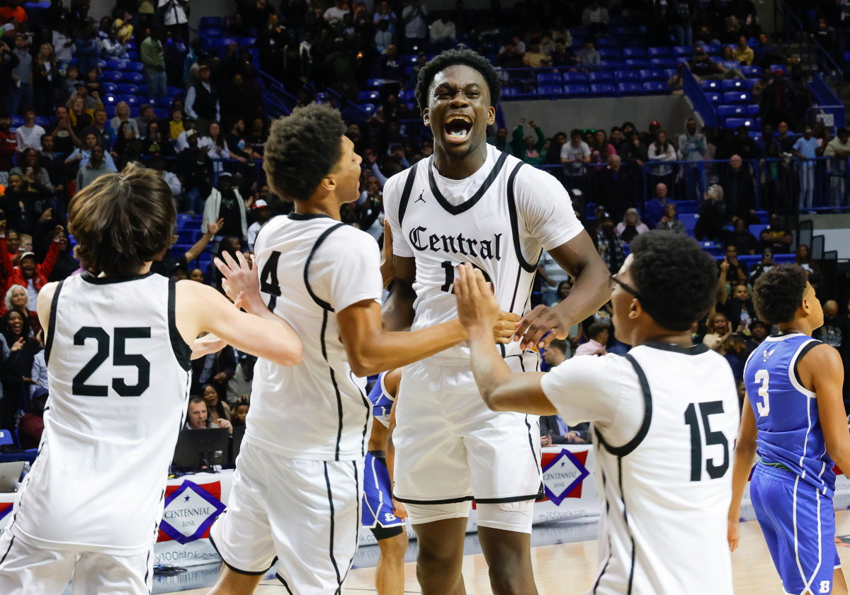 AAA Finals LR Central vs Bryant__00055